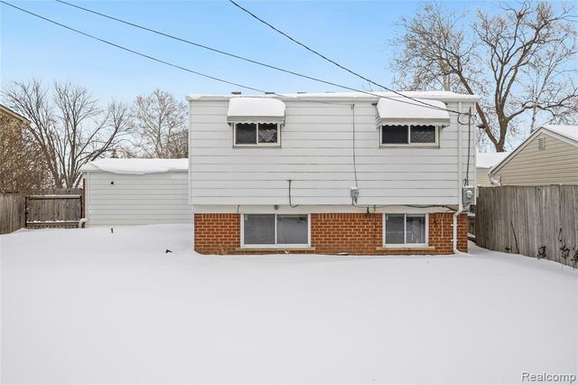 1451 Kenilworth Place, Clawson, MI 48017