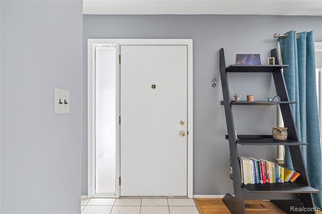 1451 Kenilworth Place, Clawson, MI 48017