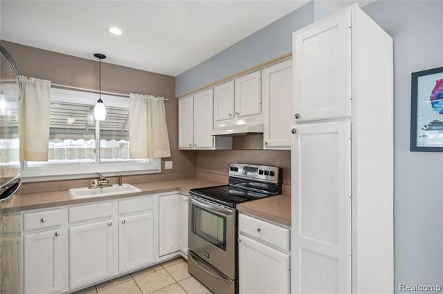 1451 Kenilworth Place, Clawson, MI 48017