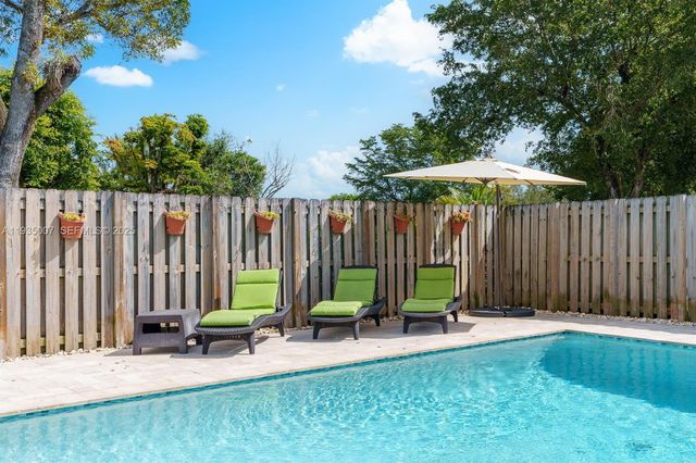 2900 NW 69th Ct, Fort Lauderdale, FL 33309