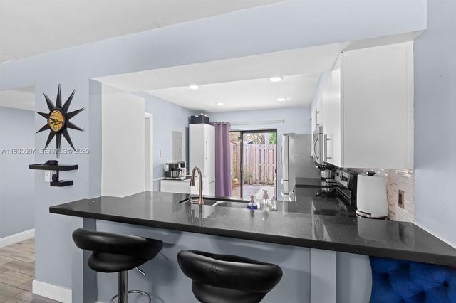 2900 NW 69th Ct, Fort Lauderdale, FL 33309