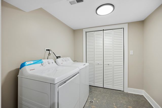 12621 S Wood Street, Calumet Park, IL 60827