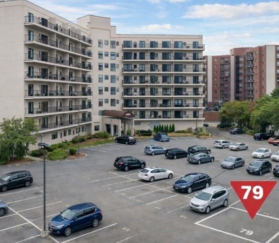133 Commander Shea Blvd 502, Quincy, MA 02171