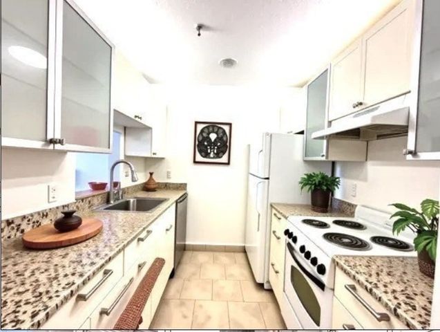 133 Commander Shea Blvd 502, Quincy, MA 02171