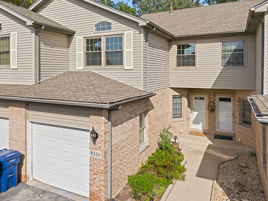 9332 S 79th Avenue, Hickory Hills, IL 60457 — photo 2