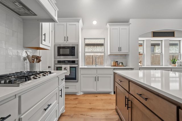 9201 Amistad Lane, Denton, TX 76226