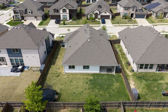 9201 Amistad Lane, Denton, TX 76226