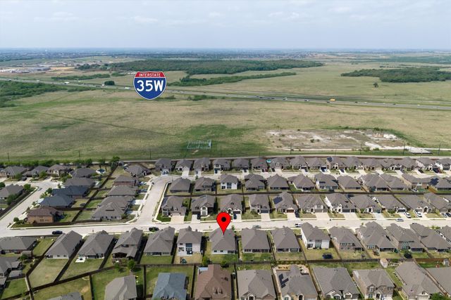 9201 Amistad Lane, Denton, TX 76226