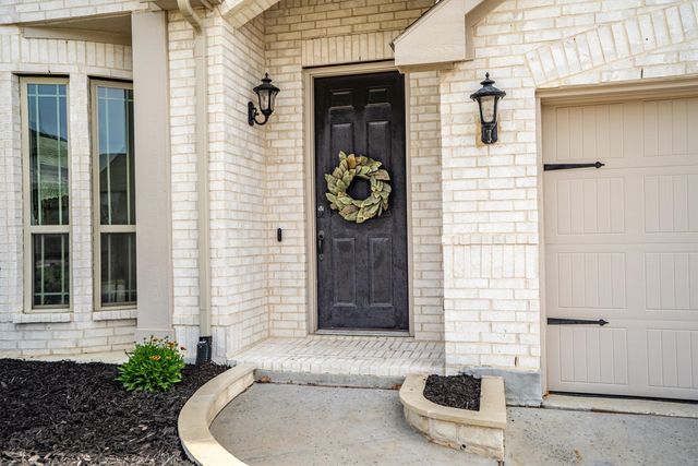 9201 Amistad Lane, Denton, TX 76226