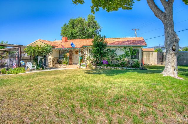 3114 Shelly Lane, Bakersfield, CA 93306