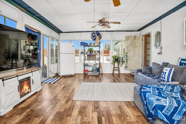 3114 Shelly Lane, Bakersfield, CA 93306
