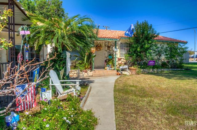 3114 Shelly Lane, Bakersfield, CA 93306