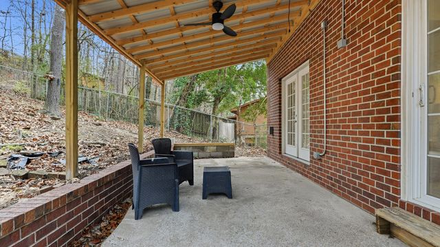 4917 Shoreline Dr, Chattanooga, TN 37416