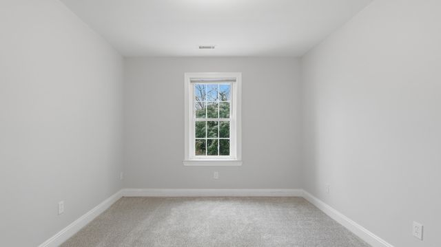 4917 Shoreline Dr, Chattanooga, TN 37416