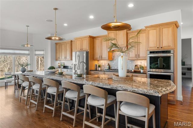 1401 Fox Hill Farms Court, Chesterfield, MO 63005