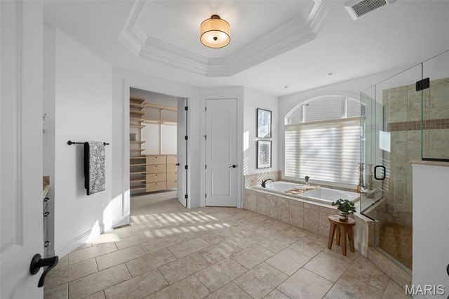 1401 Fox Hill Farms Court, Chesterfield, MO 63005