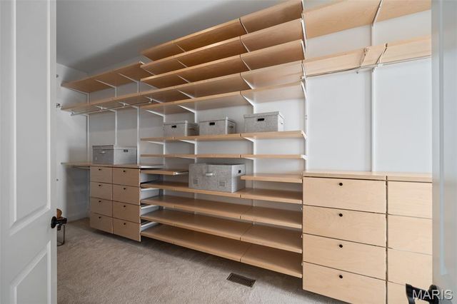 1401 Fox Hill Farms Court, Chesterfield, MO 63005