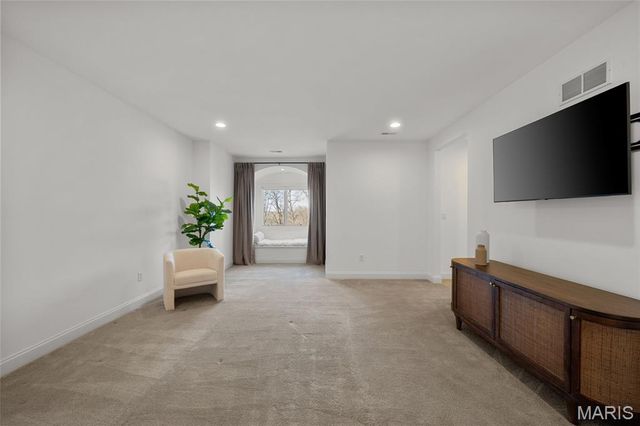 1401 Fox Hill Farms Court, Chesterfield, MO 63005