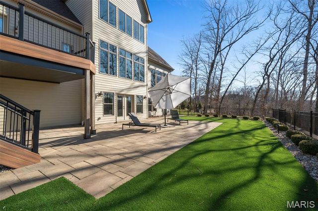 1401 Fox Hill Farms Court, Chesterfield, MO 63005