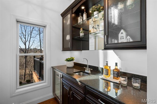 1401 Fox Hill Farms Court, Chesterfield, MO 63005