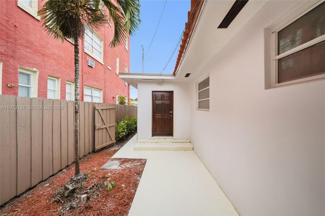 1781 SW 13th St, Miami, FL 33145