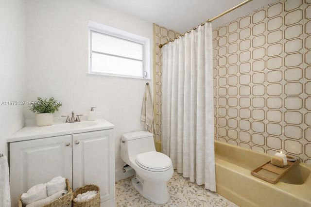 1781 SW 13th St, Miami, FL 33145