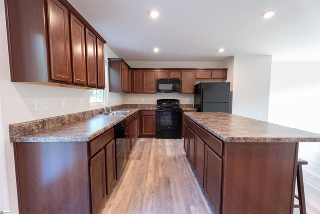 156 Queens Mill Court, Pendleton, SC 29670