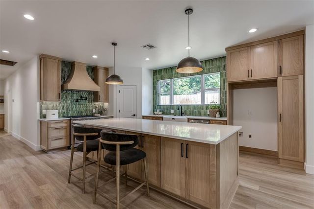 1612 N Virginia Avenue, Oklahoma City, OK 73106