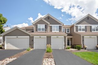 736 Woodewind Drive, Naperville, IL 60563