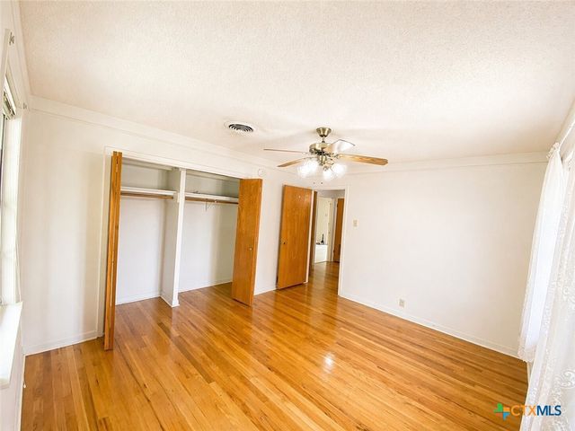 2305 Birdcreek Drive, Temple, TX 76502