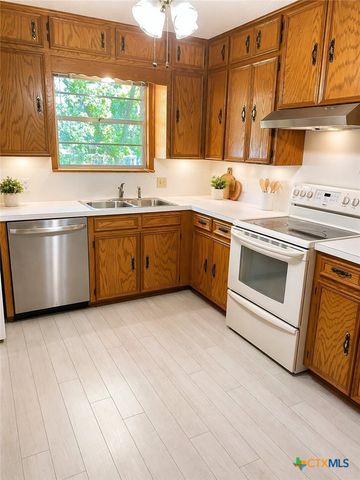 2305 Birdcreek Drive, Temple, TX 76502