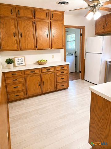 2305 Birdcreek Drive, Temple, TX 76502