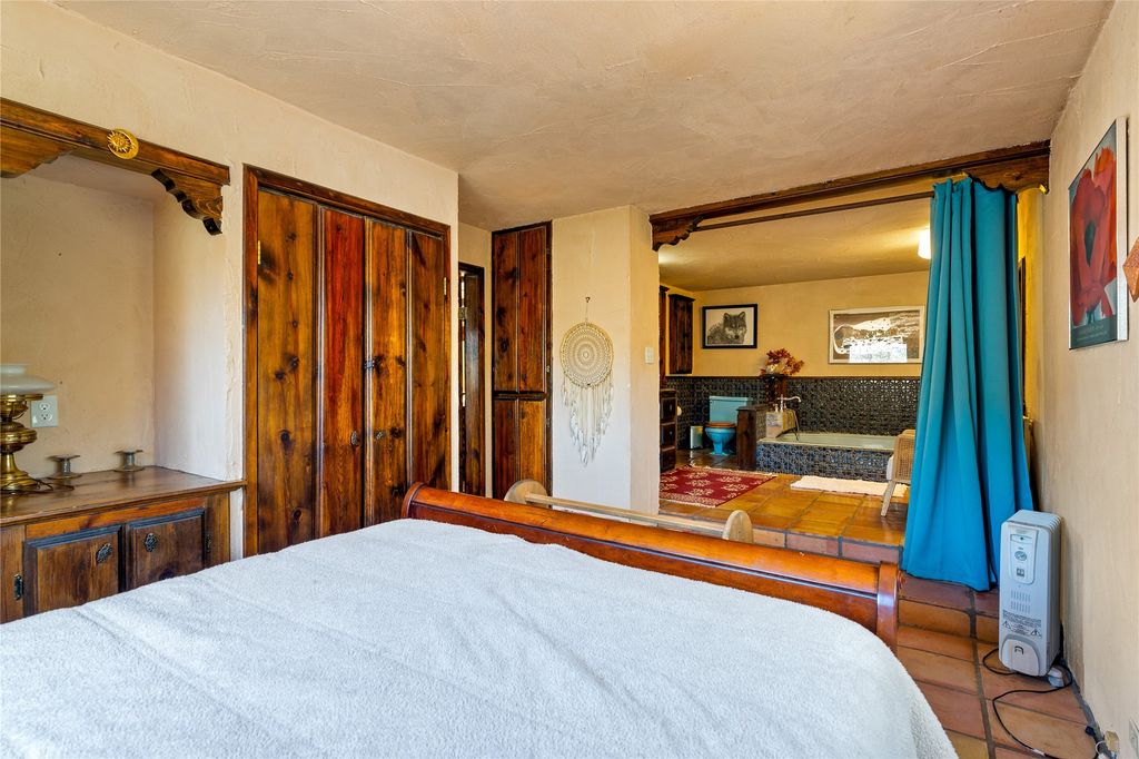 Image 14 of property listing at 575 Redondo, Jemez Springs, NM 87025