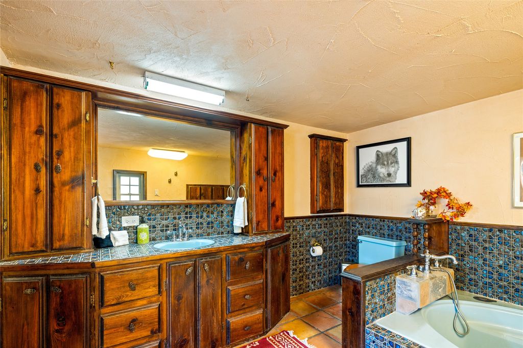 Image 15 of property listing at 575 Redondo, Jemez Springs, NM 87025