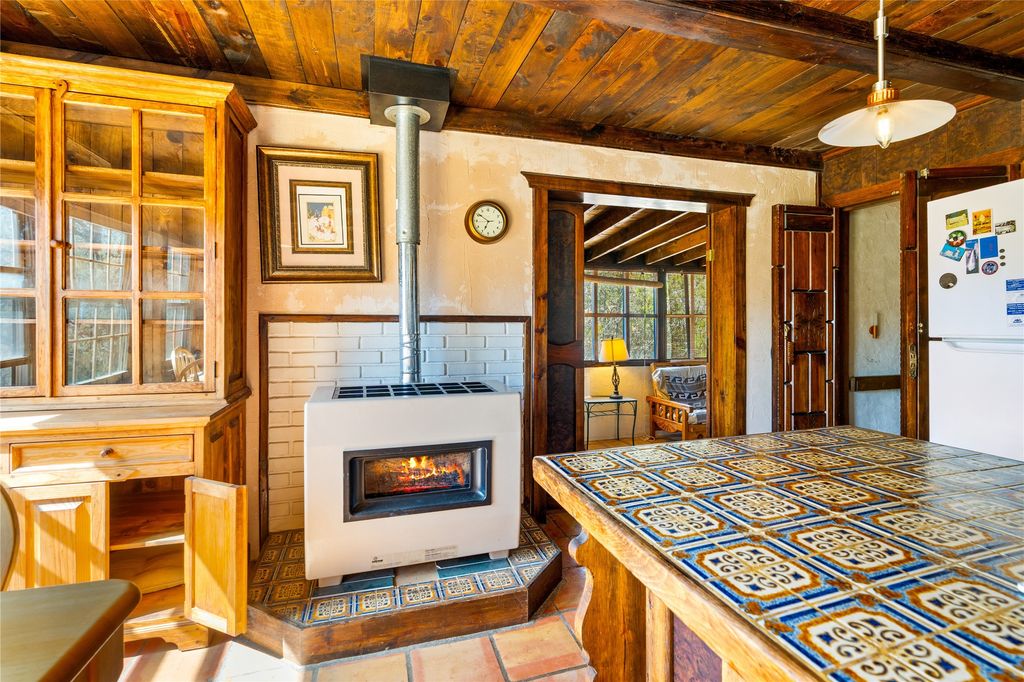 Image 18 of property listing at 575 Redondo, Jemez Springs, NM 87025