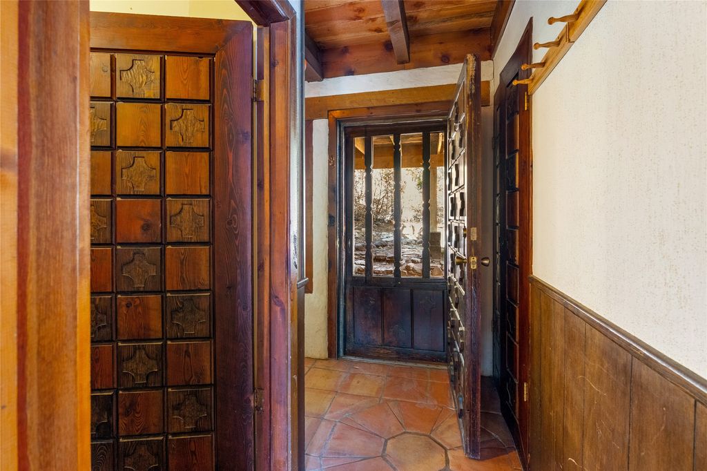 Image 23 of property listing at 575 Redondo, Jemez Springs, NM 87025