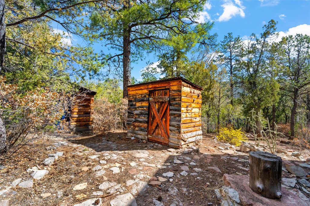 Image 35 of property listing at 575 Redondo, Jemez Springs, NM 87025