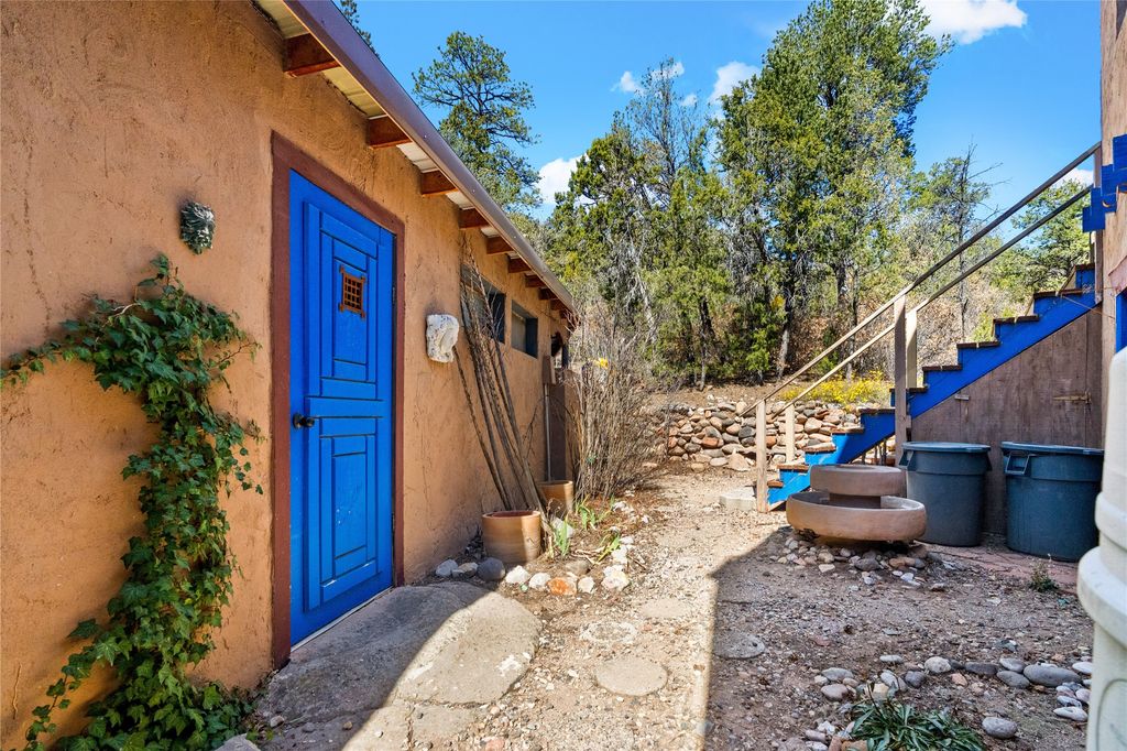 Image 39 of property listing at 575 Redondo, Jemez Springs, NM 87025