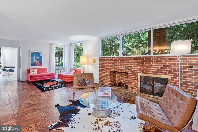 2313 GLASGOW RD, Alexandria, VA 22307