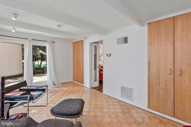 2313 GLASGOW RD, Alexandria, VA 22307