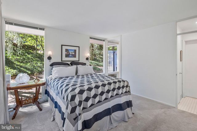 2313 GLASGOW RD, Alexandria, VA 22307