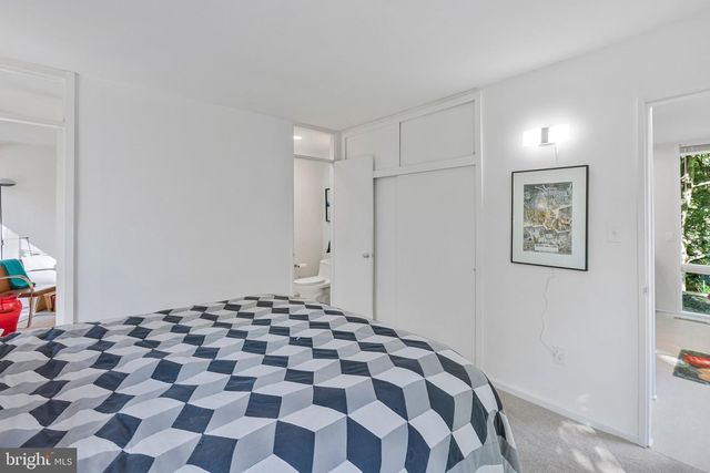 2313 GLASGOW RD, Alexandria, VA 22307