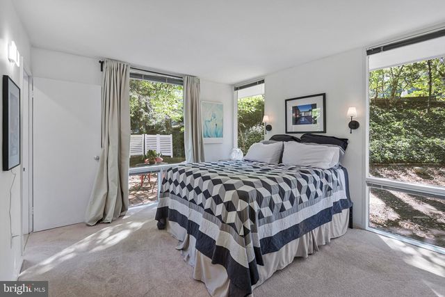 2313 GLASGOW RD, Alexandria, VA 22307
