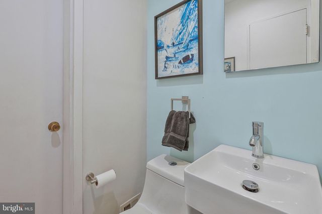 2313 GLASGOW RD, Alexandria, VA 22307