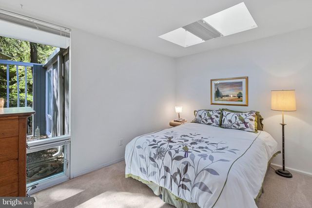 2313 GLASGOW RD, Alexandria, VA 22307