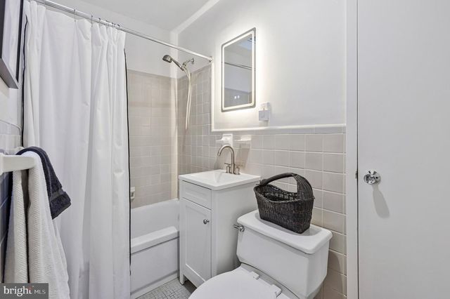 2313 GLASGOW RD, Alexandria, VA 22307