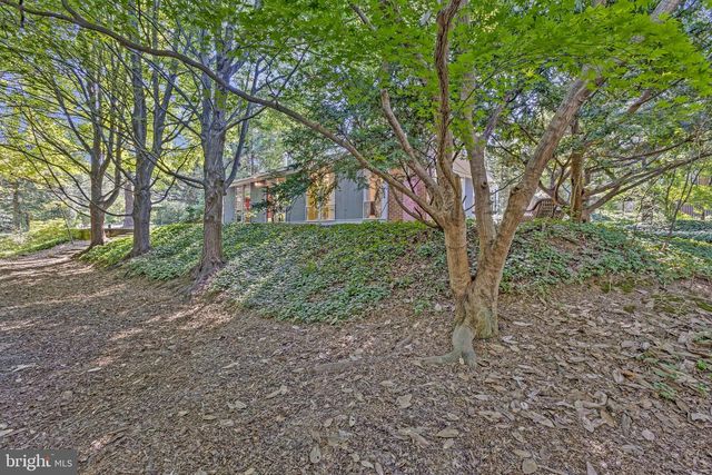 2313 GLASGOW RD, Alexandria, VA 22307