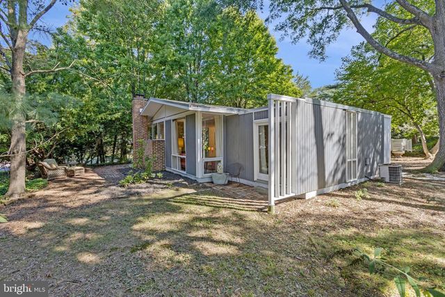 2313 GLASGOW RD, Alexandria, VA 22307
