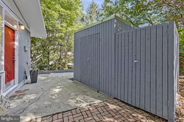 2313 GLASGOW RD, Alexandria, VA 22307