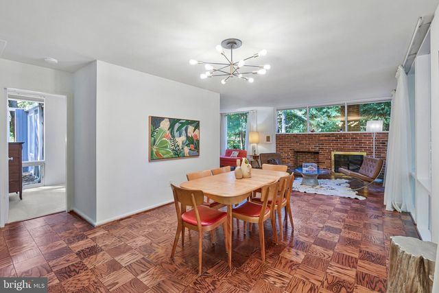 2313 GLASGOW RD, Alexandria, VA 22307